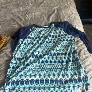 Blue LuLa Roe top